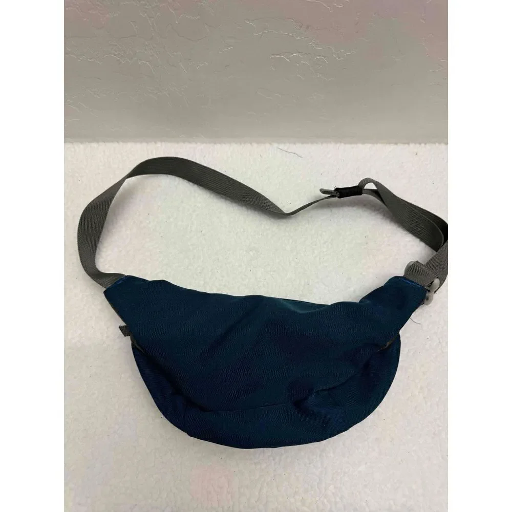 JanSport Navy Fifth Avenue Fanny Pack Waist‎ Bag Adjustable Strap Zipper Pocket